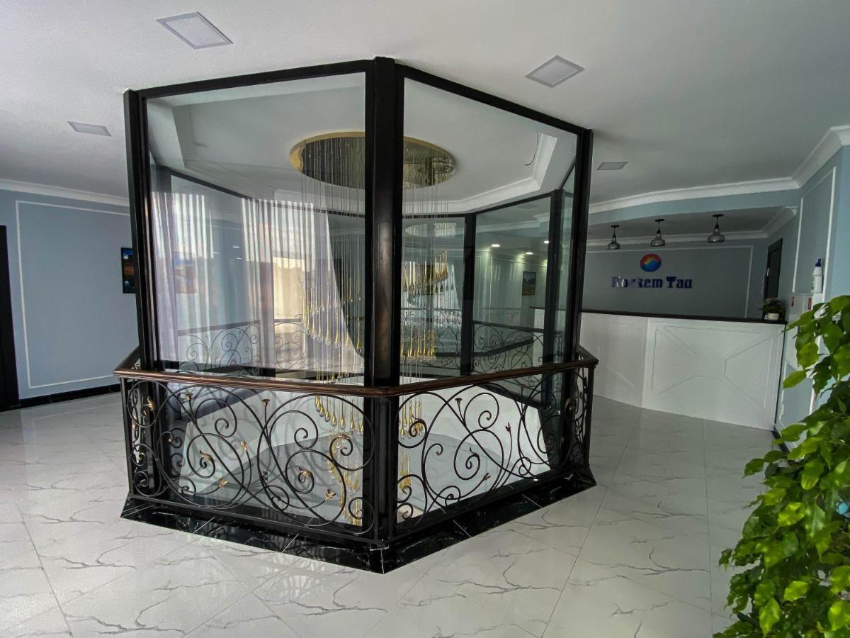 Hotel Korkem Tau Astaná Exterior foto